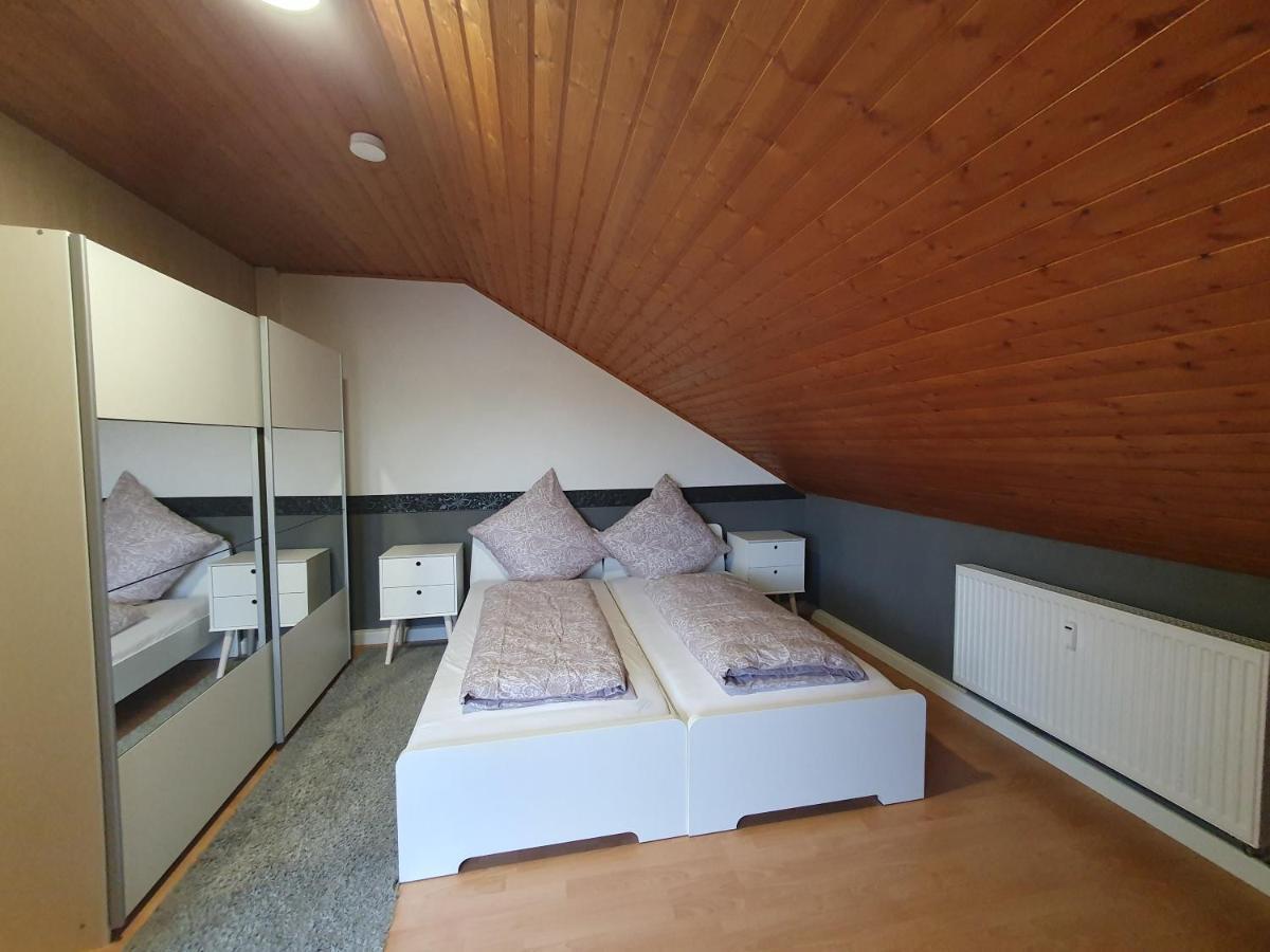 Wohnung Mit Ausblick In Tauberbischofsheim Exterior foto
